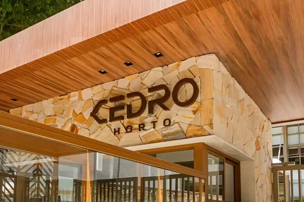 Oportunidade única no bairro mais nobre de Salvador. Luxo e Natureza no Horto Florestal: Edifício Cedro - 156m²