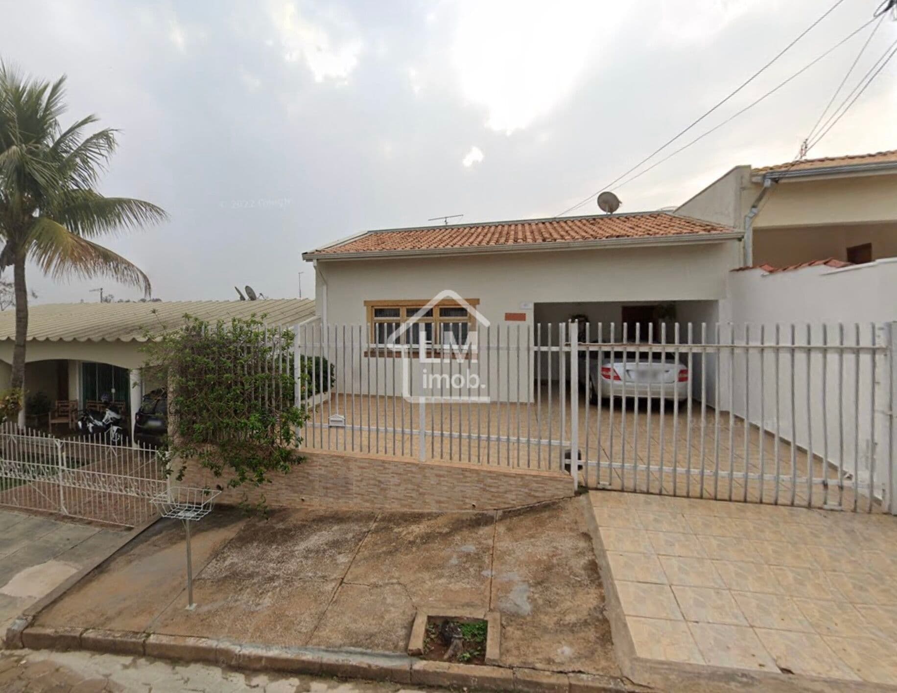 Casa à venda na Av. Gilberto Filgueiras Avaré