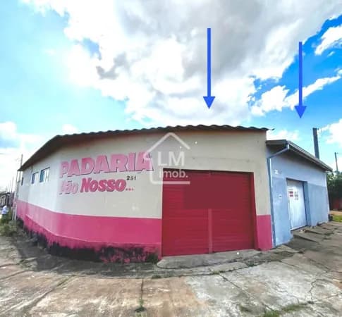 Casa com ponto comercial Bairro Carmargo em Avaré