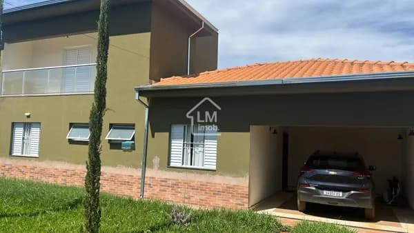Casa à venda na Represa Avaré, Estribo