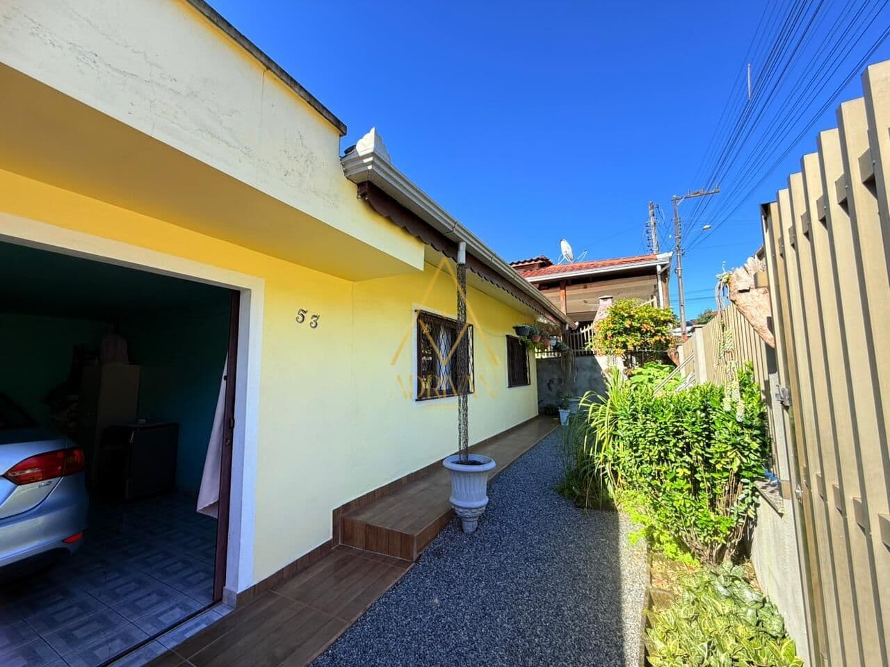 Casa Padrão no bairro Rau
