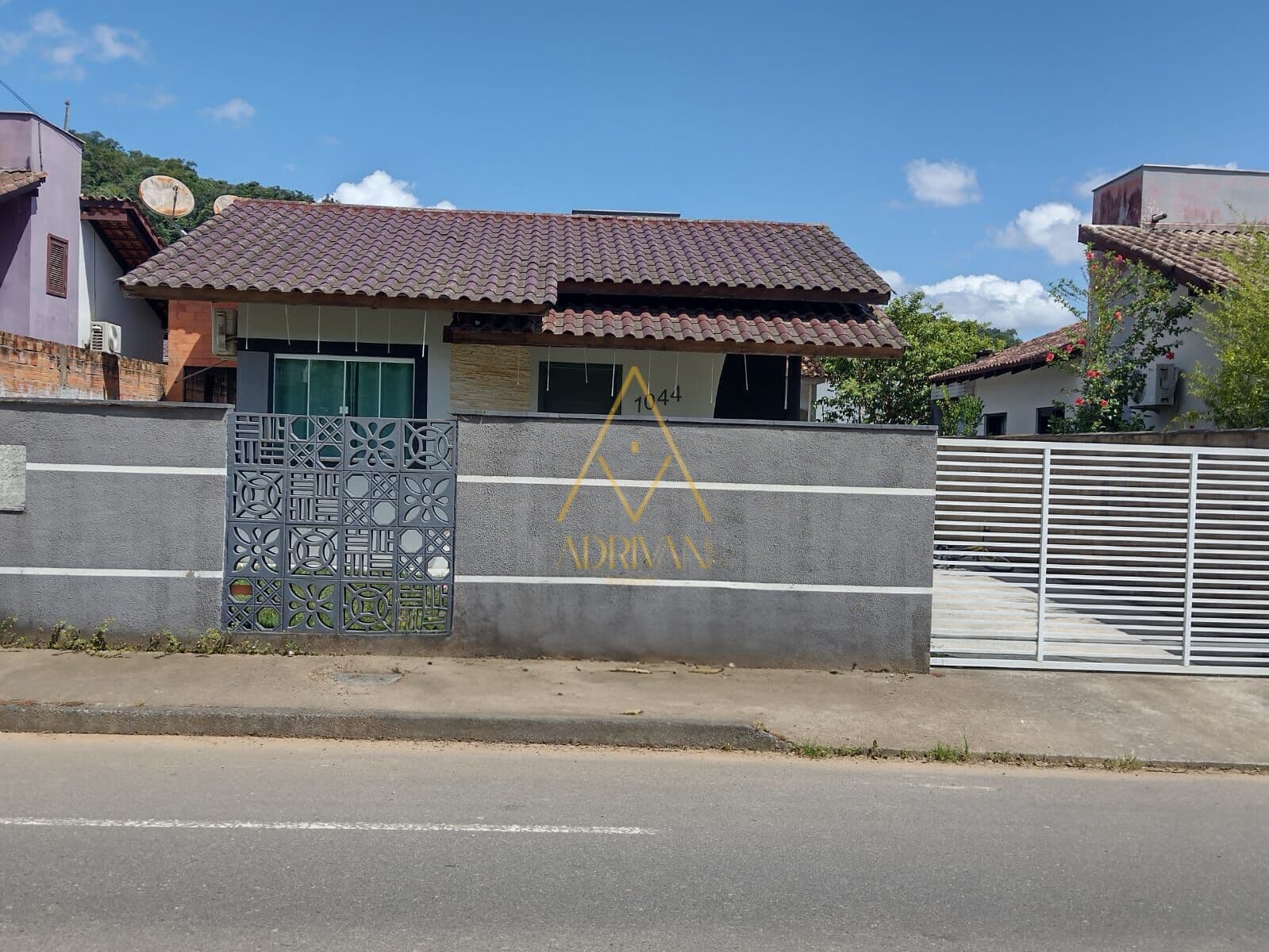 Casa Padrão no bairro Amizade