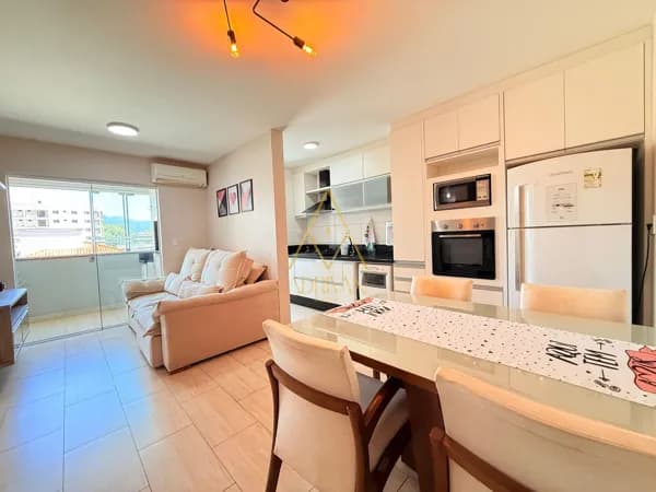 Apartamento Padrão no bairro Czerniewicz