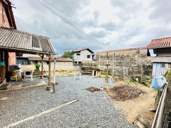 Terreno no bairro Rio Molha