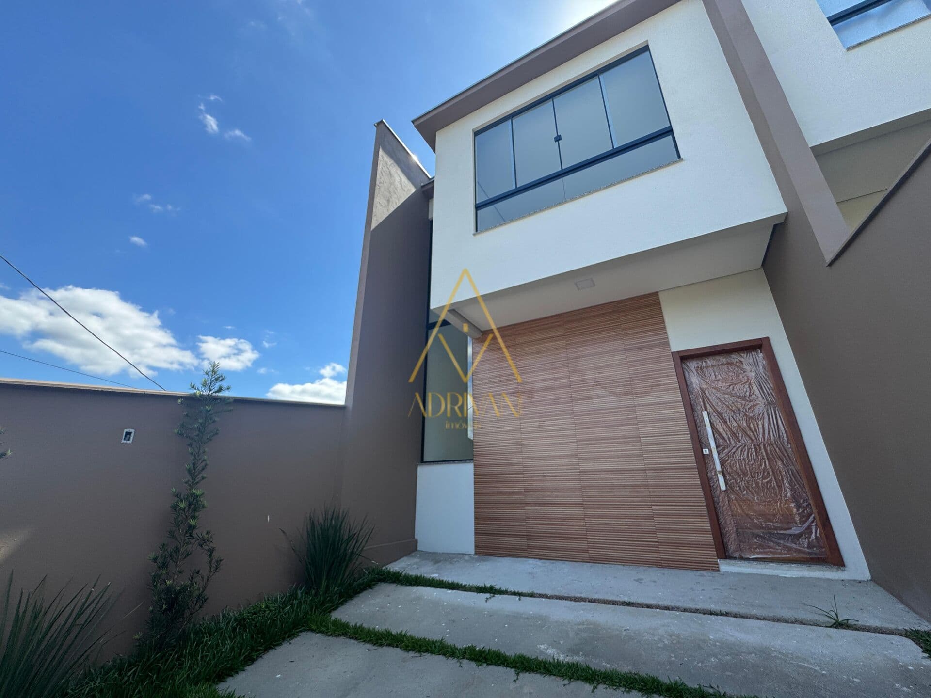 Casa Geminada no bairro Rio Mollha