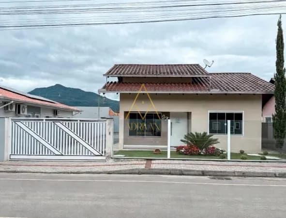 Casa Padrão no bairro Rio Hern em Schroeder