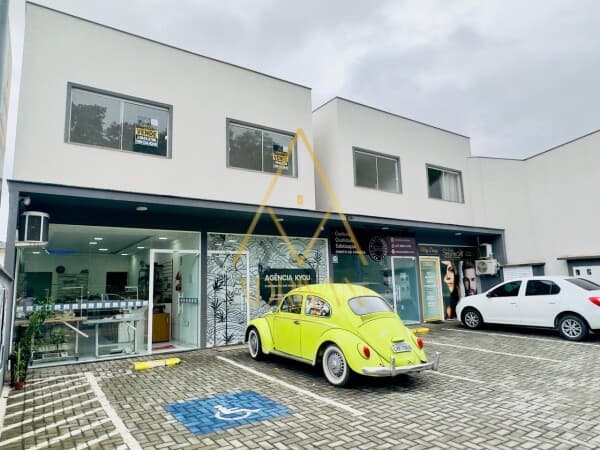 Apartamento Padrão no Bairro Rau