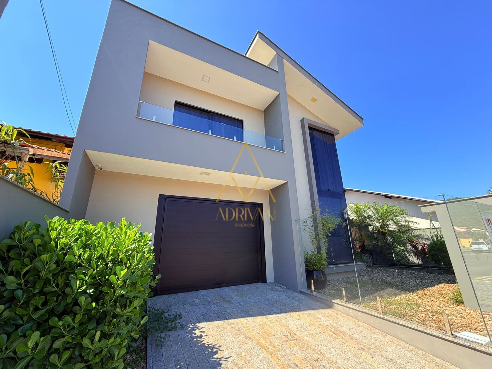 Casa Padrão no bairro Amizade