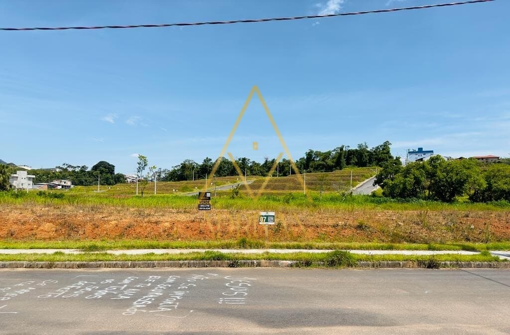 Terreno em Loteamento no bairro Rau