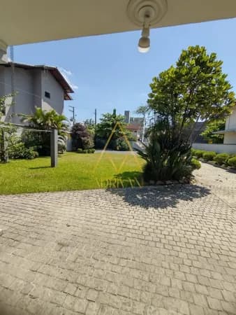 Casa Padrão no bairro Czerniewicz