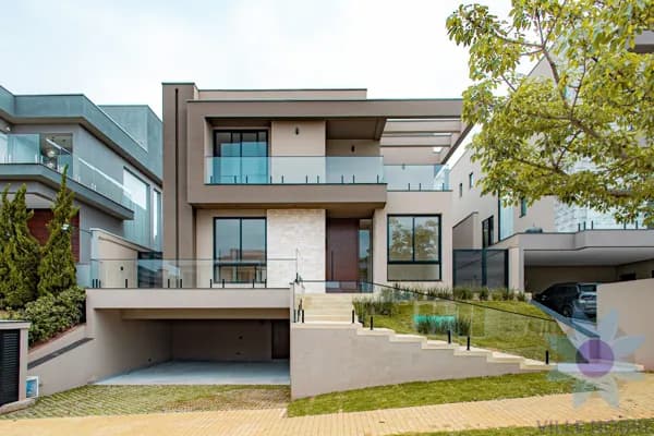 Casa de Condomínio em Santana de Parnaíba - Alphaville
