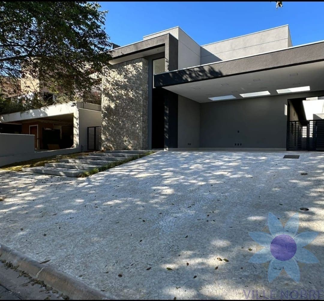 Casa de Condomínio em Santana de Parnaíba - Alphaville