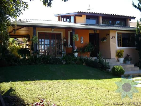 Casa com 3 dormitórios à venda, 330 m² por R$ 1.800.000,00 - Nova Higienópolis - Jandira/SP