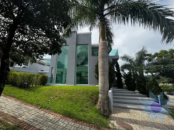 Casa de Condomínio em Santana de Parnaíba - Colinas da Anhangüera