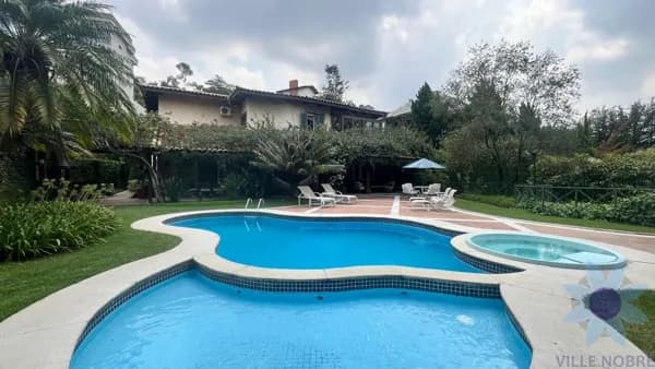 Casa de Condomínio em Barueri - Residencial Tamboré