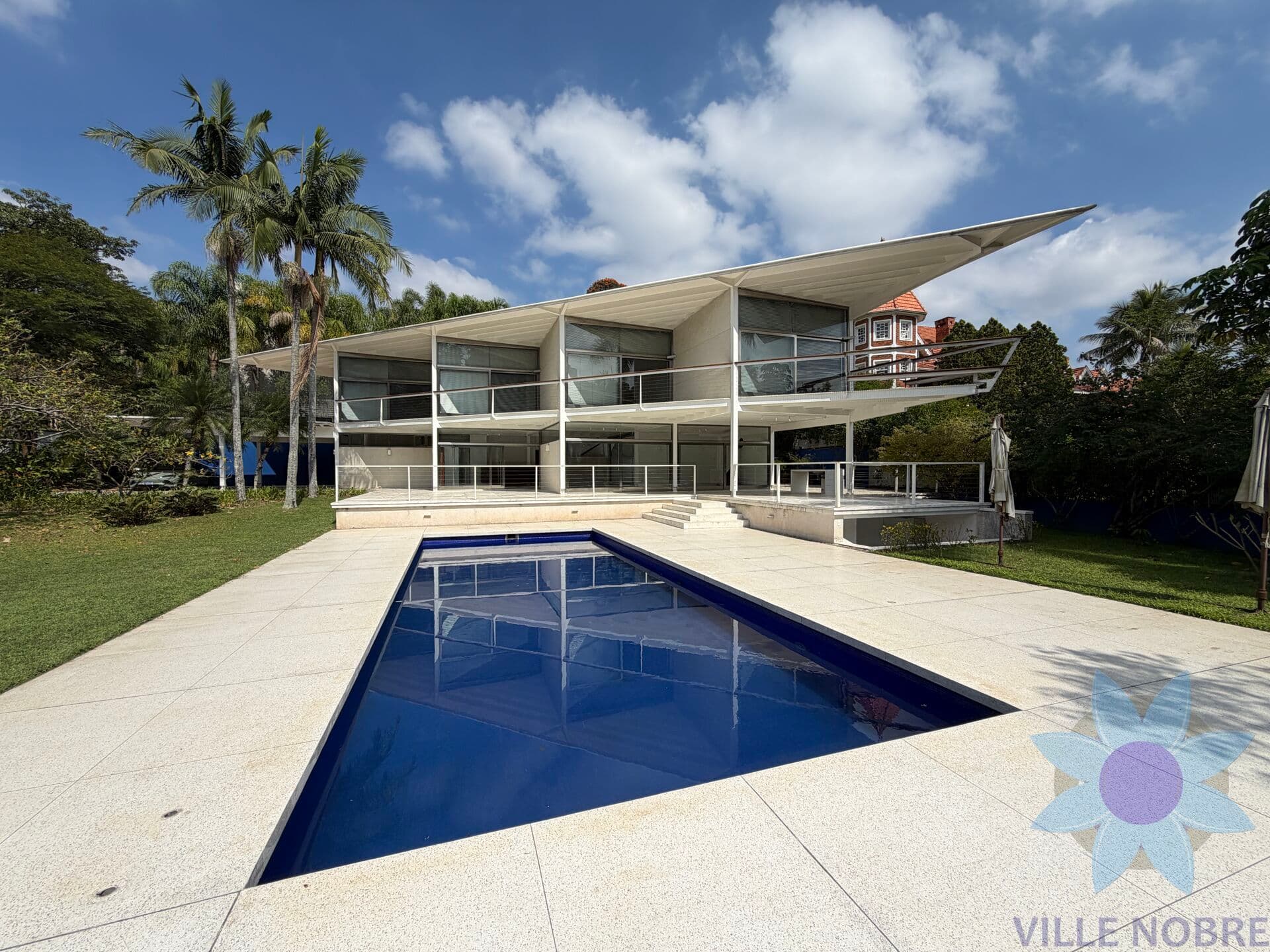 Casa de Condomínio em Barueri - Residencial Tamboré