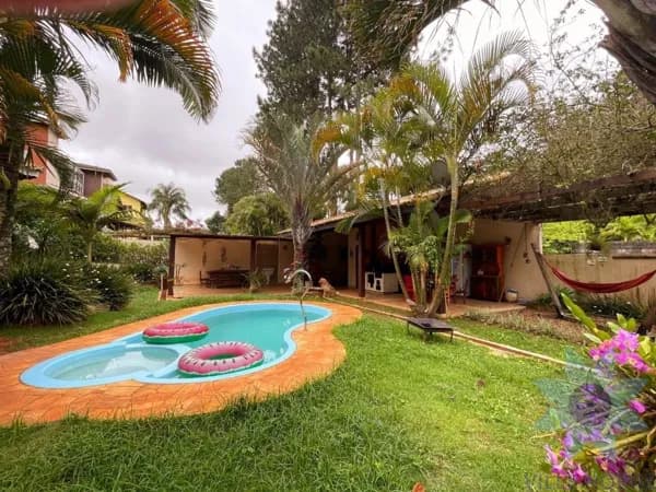 Casa em Granja Viana, Jandira/SP