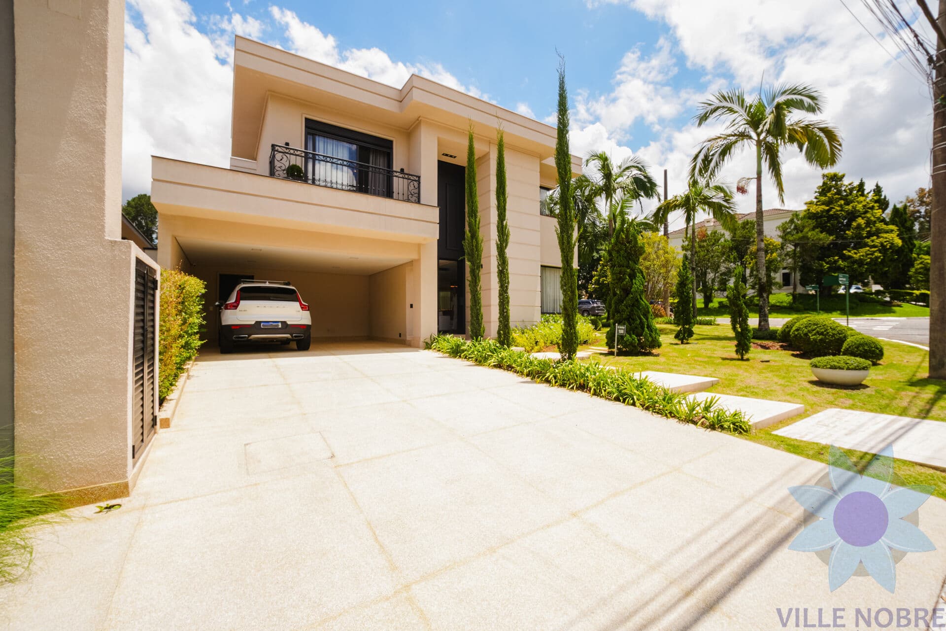 Casa de Condomínio em Santana de Parnaíba - Alphaville