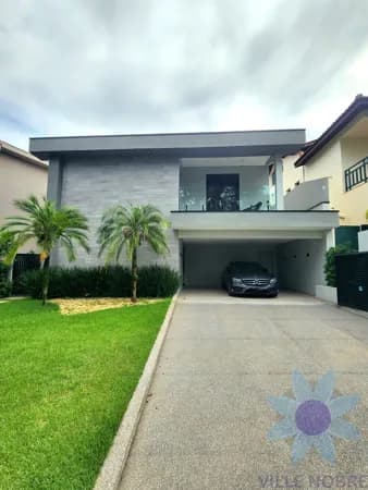 Casa de Condomínio em Santana de Parnaíba - Alphaville