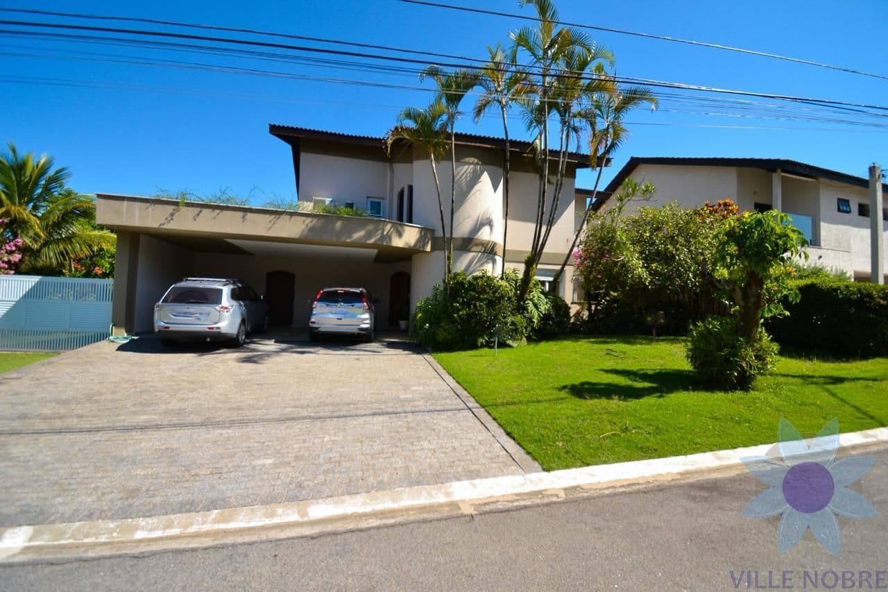 Casa de Condomínio em Santana de Parnaíba - Alphaville