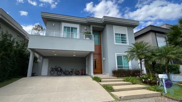 Casa de Condomínio em Santana de Parnaíba - Alphaville