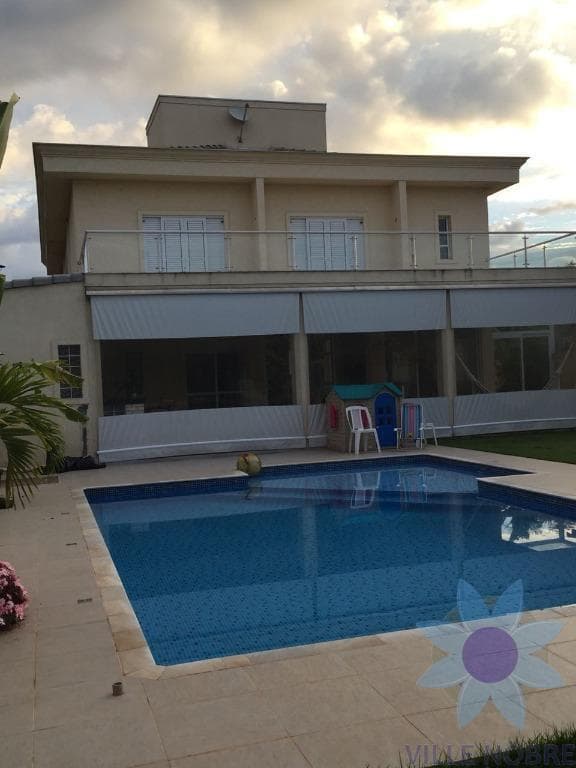 Casa em Granja Viana, Jandira/SP
