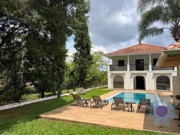 Casa de Condomínio em Santana de Parnaíba - Alphaville