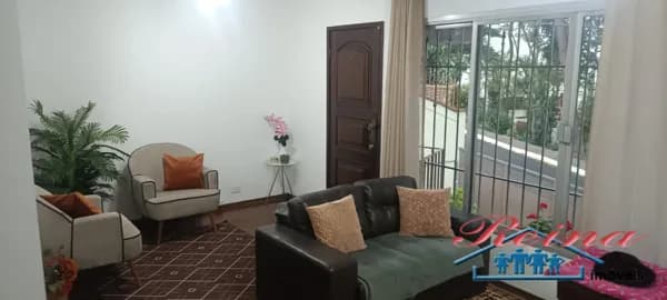 Casa Assobradada à venda