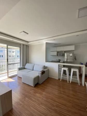 Apartamento mobiliado à venda