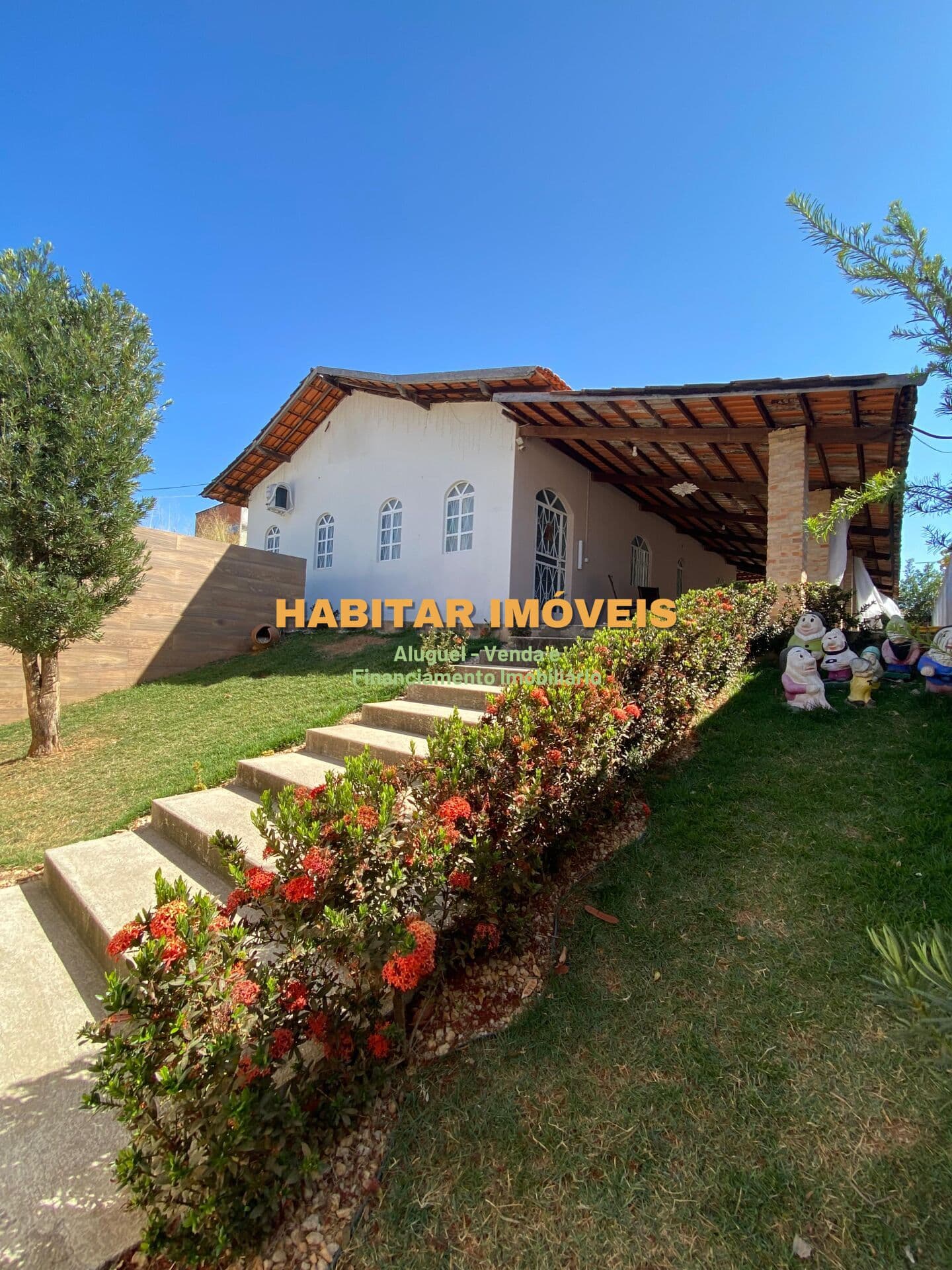 Casa Padrão - Bairro Santa Maria
