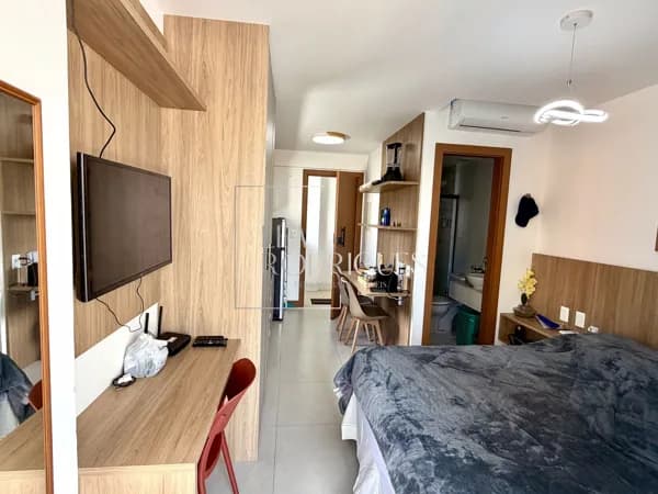 Studio Decorado na Barra, próximo ao Shopping Barra