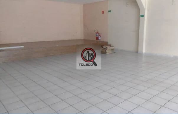 Ponto Comercial e 2 banheiros para Alugar, 300 m² por R$ 12.800/Mês