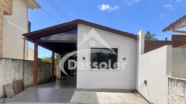 Casa Com Excelente Localização