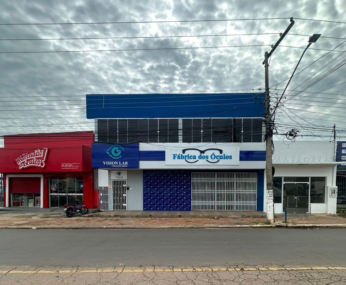 Prédio Comercial Para Locação, 1° Andar, com 6 salas.