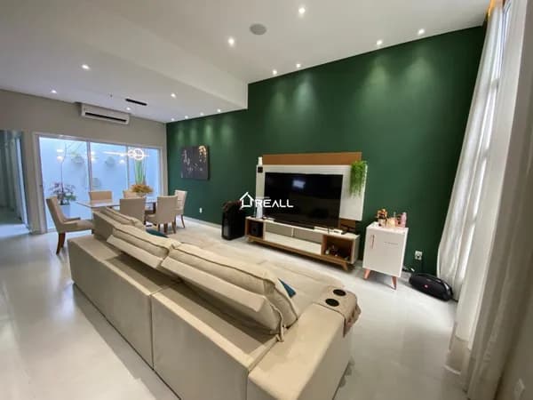 🏡 Novo Horizonte, Casa com 3 Quartos(2 Suítes) + 250m²