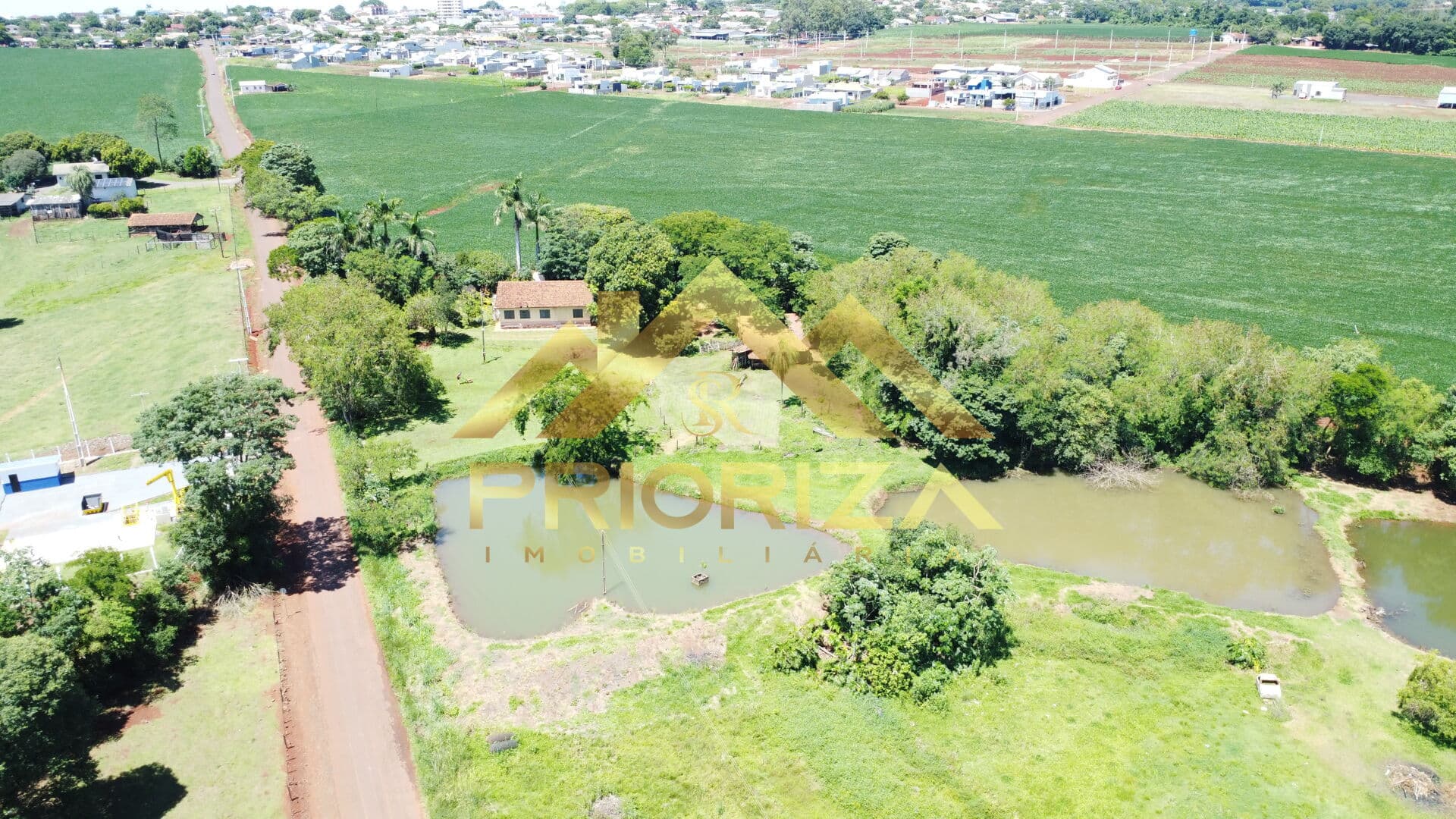 Fazenda/Sítios/Chácaras em Missal - Centro