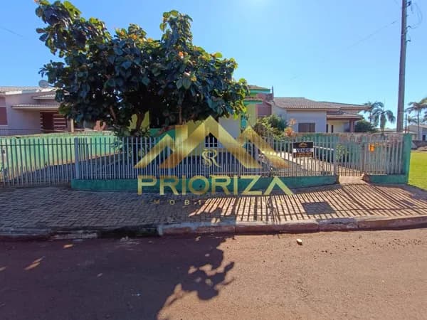Casa em Missal - Centro