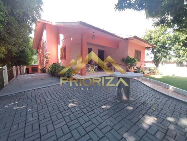 Casa em Missal - Centro