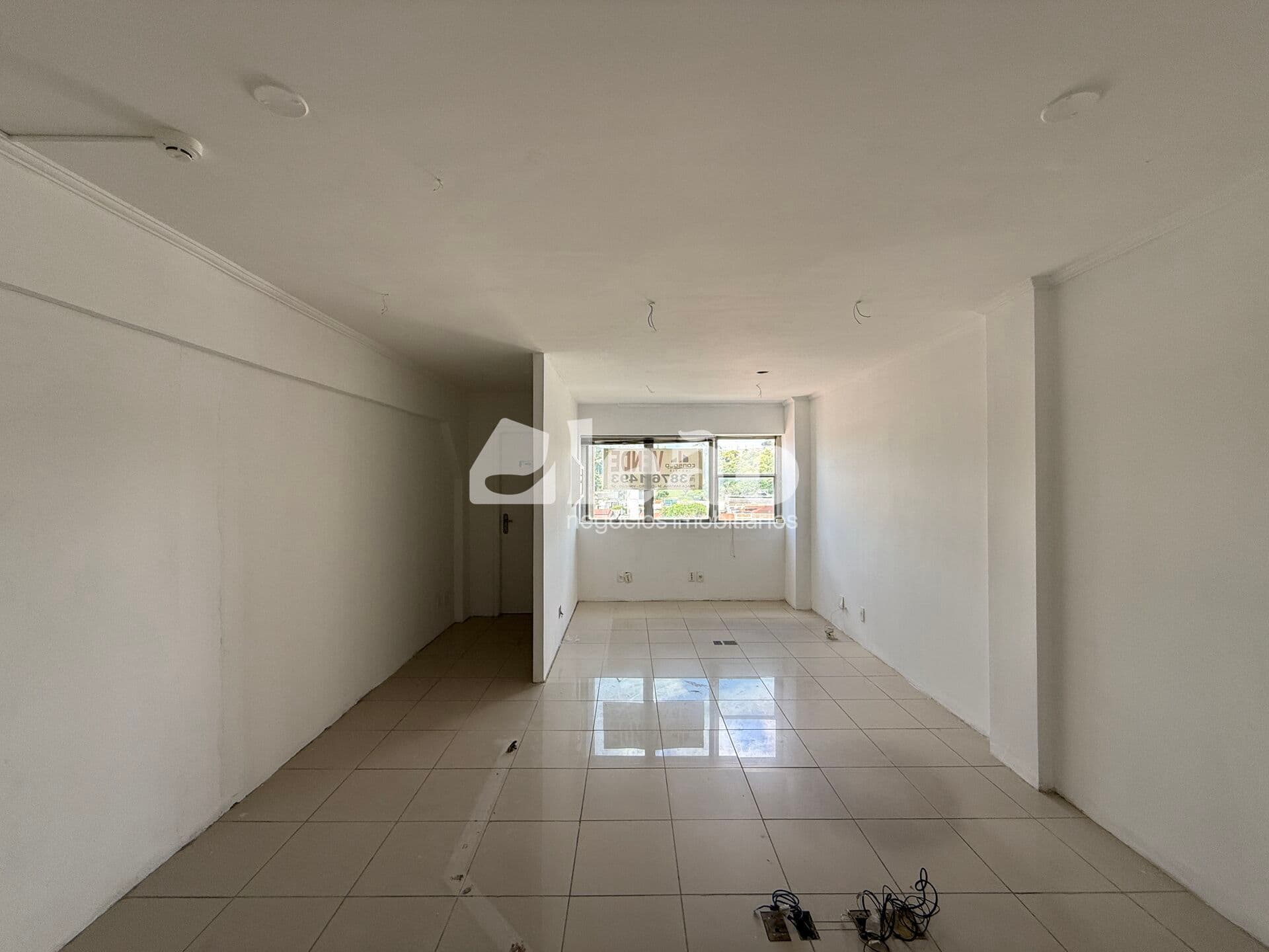 Sala Comercial à venda na rua principal do Centro de Valinhos