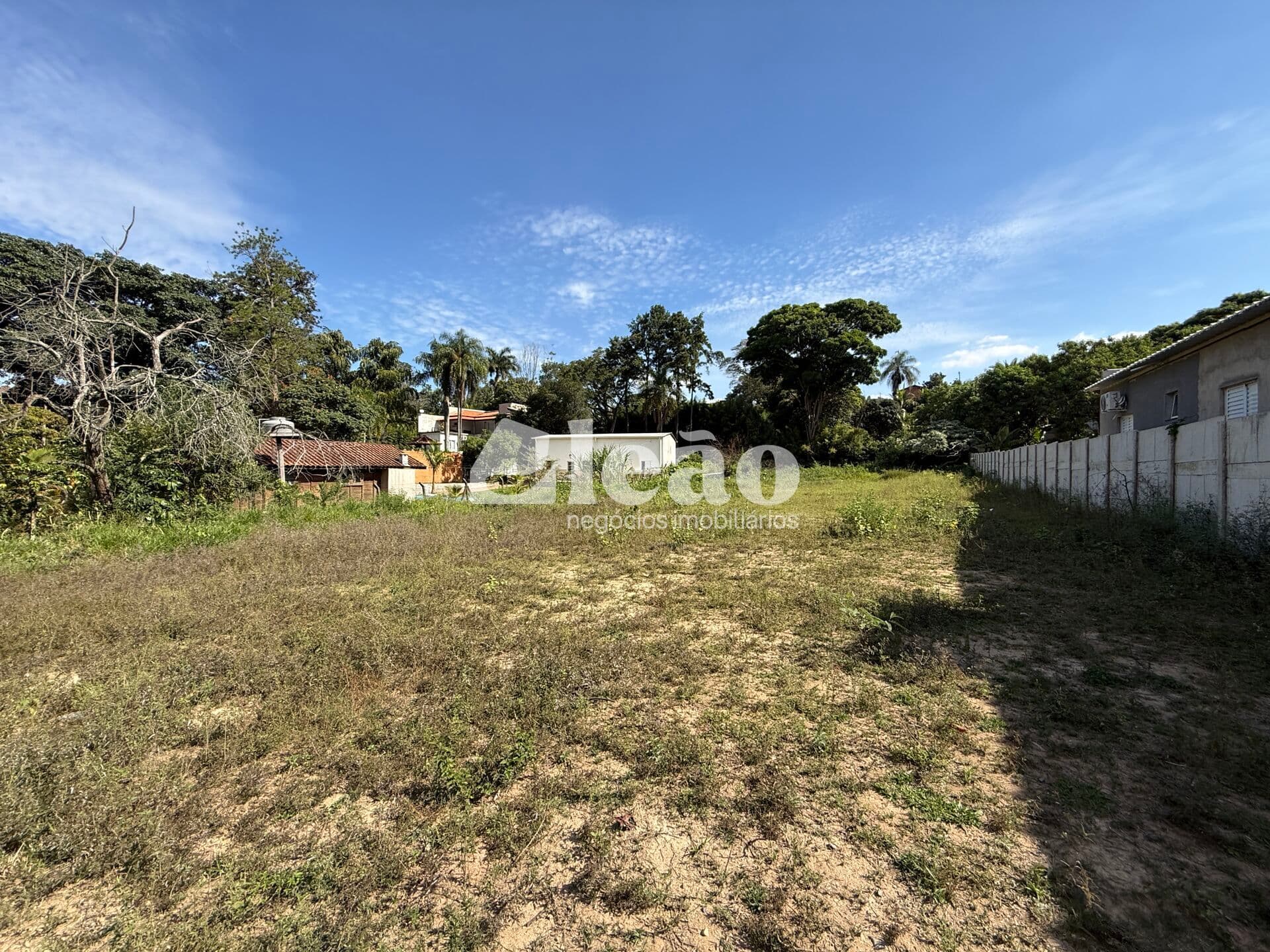 Terreno plano de 2.000 m² no bairro Chácara São Bento, em Valinhos.