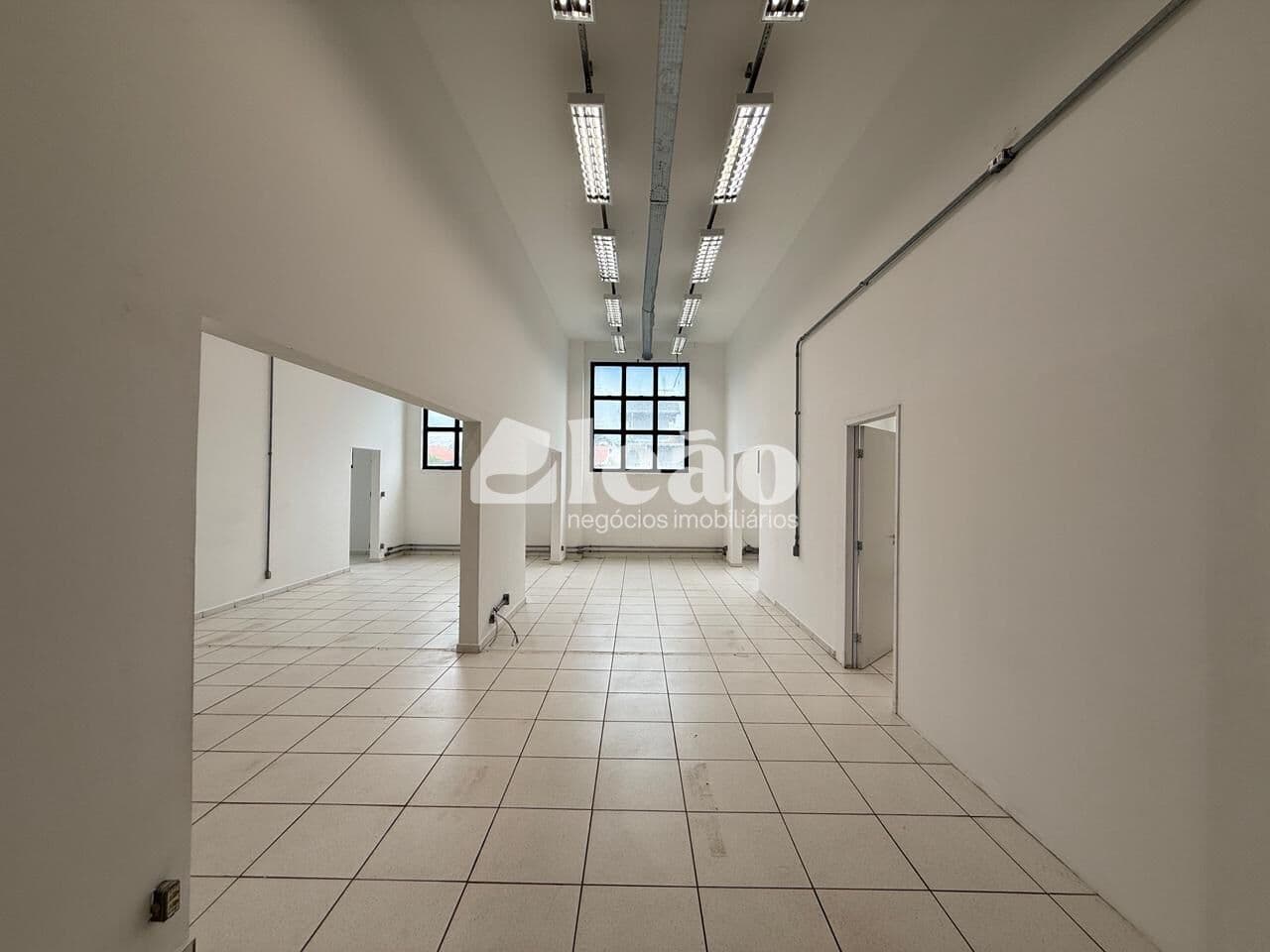 Sala Comercial para alugar no Centro Empresarial Caribe Center, Valinhos/SP