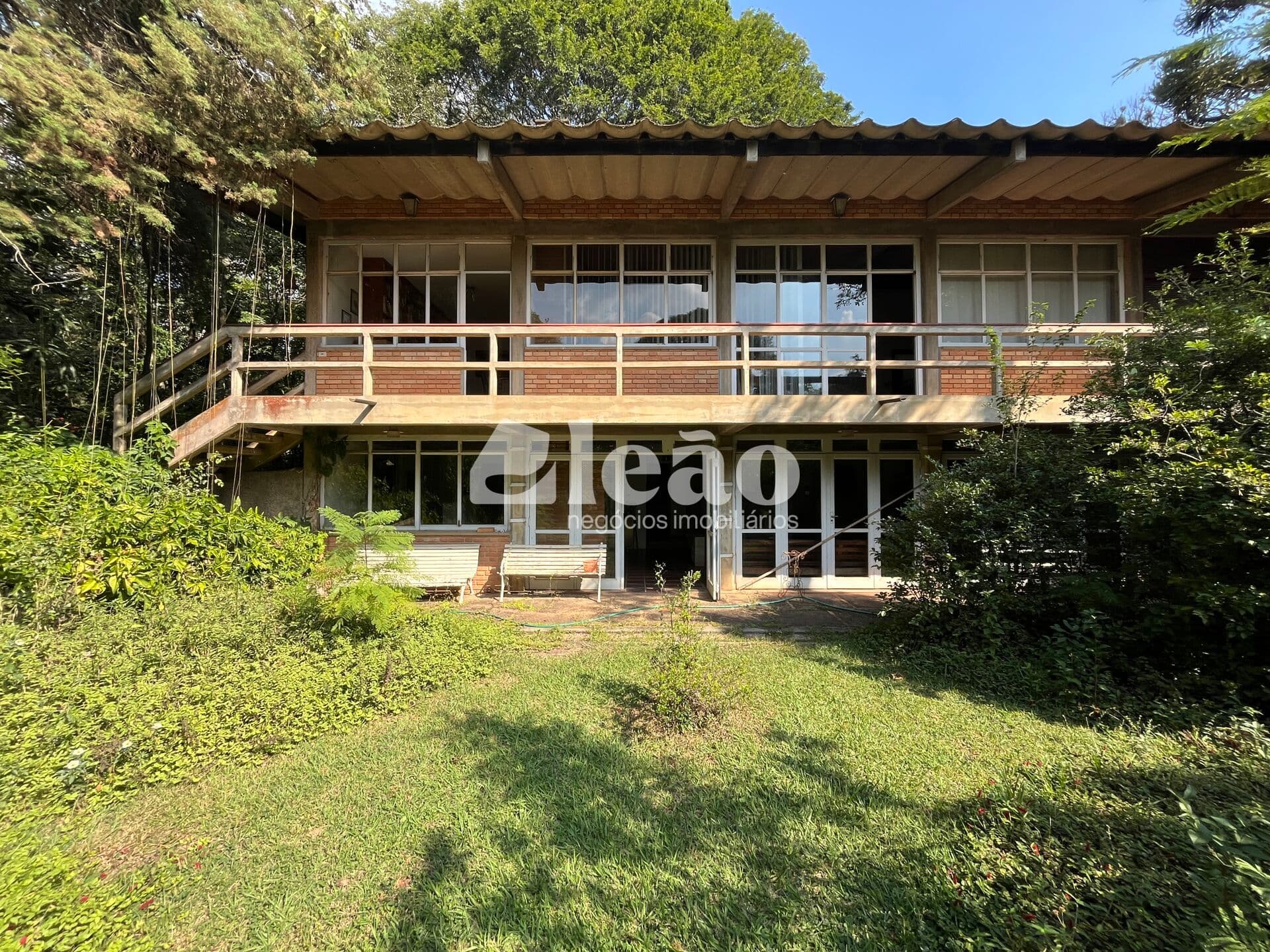 Chácara com terreno de 11.838m² à venda no bairro Dois Córregos em Valinhos