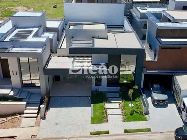 Casa térrea com 3 suítes à venda no Mont Alcino - Valinhos/SP