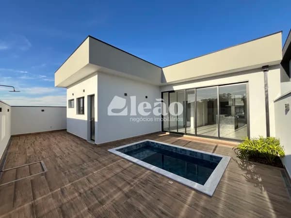 Casa térrea à venda no Condomínio Mont'Alcino com 3 suítes – Valinhos/SP