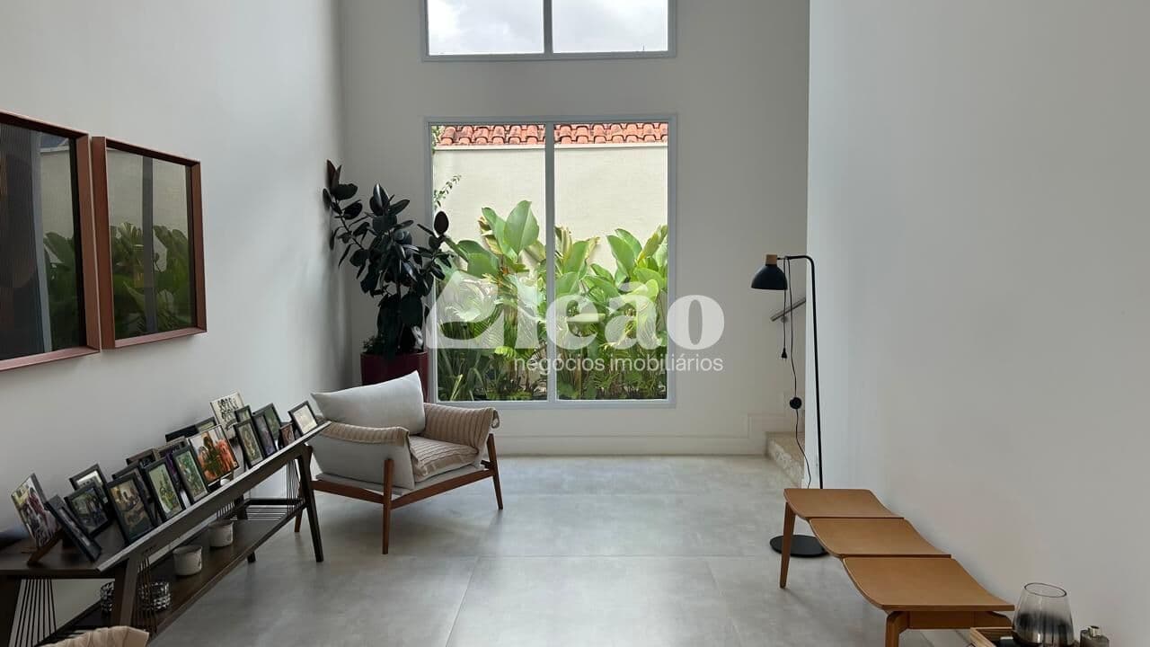 Casa de Alto Padrão à Venda no Vale do Itamaracá – Valinhos/SP | Porteira Fechada | Próxima ao Colégio Porto Seguro