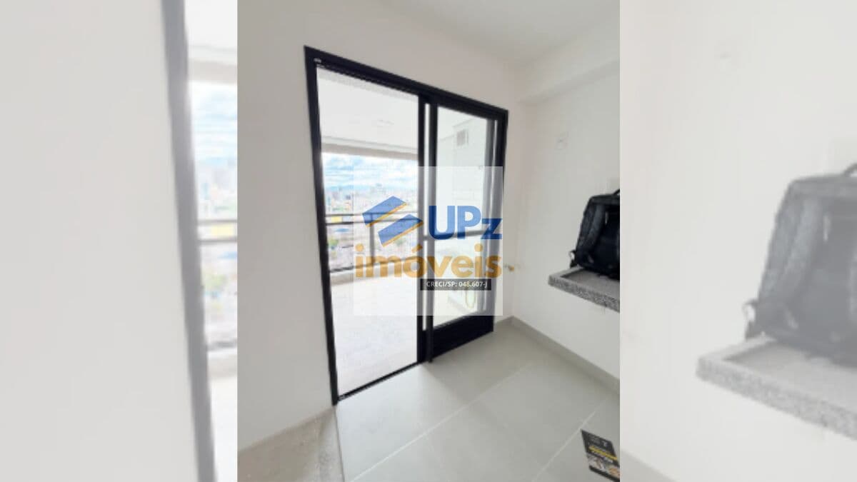 Apartamento com 2 dorms, varanda, 38m² com vaga no Centro de Osasco em Osasco-SP.