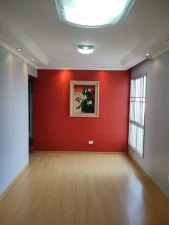 Apartamento no IAPI, com 60m², com 3 dormitórios, sendo 2 com armários planejados, 1 banheiro, área de serviço, 1 vaga coberta