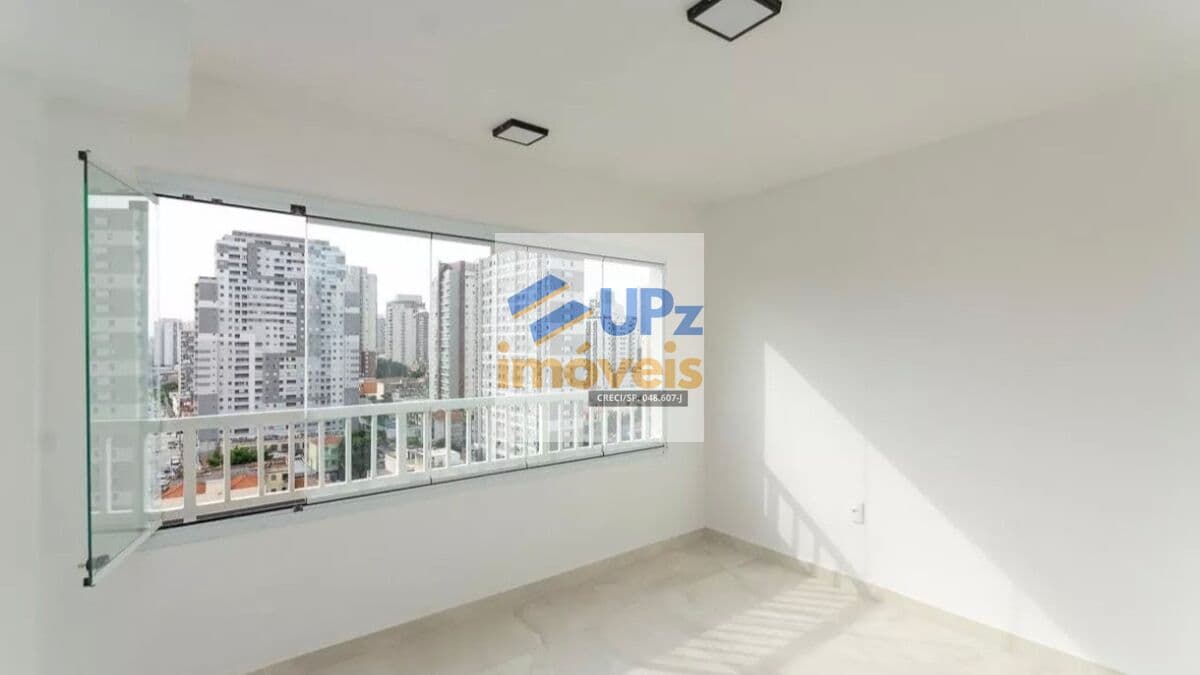 Apartamento Studio novo na Lapa, 1 dormitório, 1 banheiro e terraço