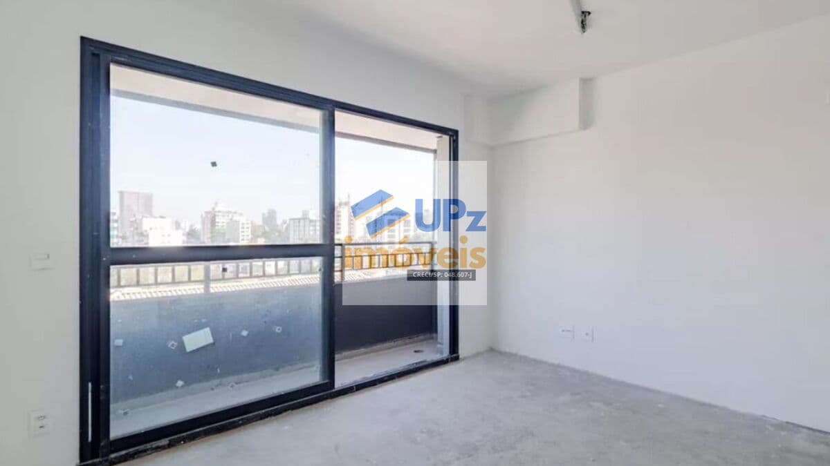 Apartamento com suíte, 25m² com varanda na Vila Madalena em São Paulo-SP.
