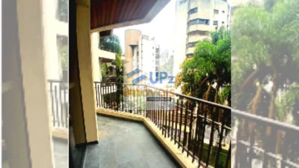 Apartamento com 5 dormitórios, sendo 2 suítes, 165m² com 3 vagas no Morumbi em São Paulo-SP